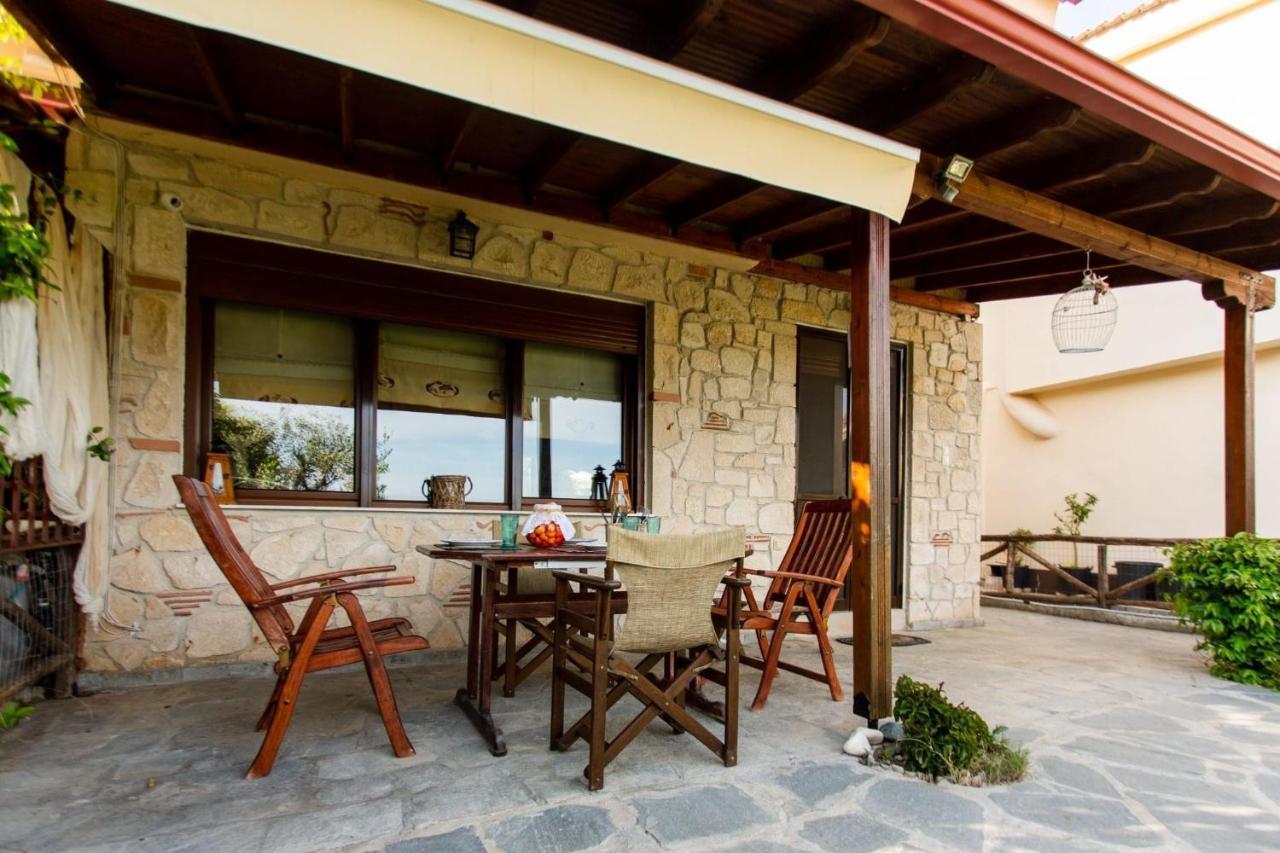 Villa Pino Pueblo Paliouri Bagian luar foto